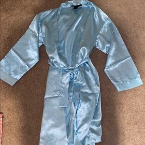 Light blue robe